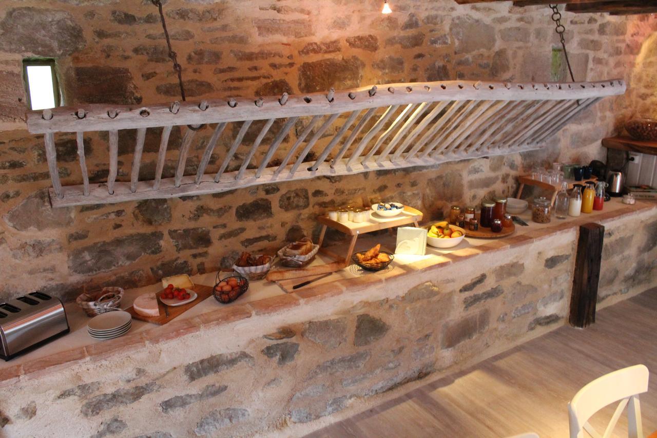 Bed and Breakfast A La Croisee Des Vallees Фіжак Екстер'єр фото